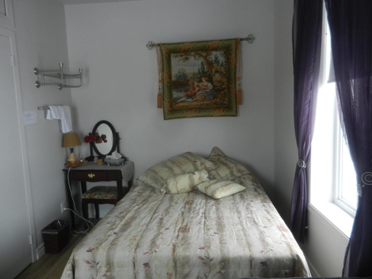 Gite La Ptite Falaise Bed&Breakfast Sainte Anne-des-Chênes Extérieur photo